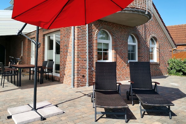 Foto van Vakantiehuis met drie badkamers in Dornumersiel - Vakantiehuis in Dornumersiel - TerraceBalcony