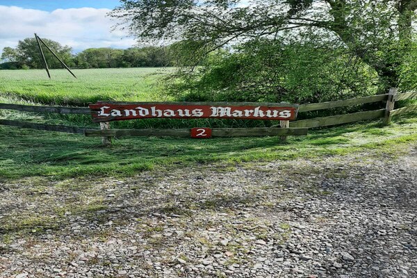 Foto van Appartement Landhaus Markus, Süderschwei - Vakantiehuis in Süderschwei - ExteriorSummer