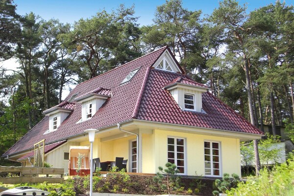Foto van Halfvrijstaande woning Ostseehaus I in Trassenheide - ExteriorSummer