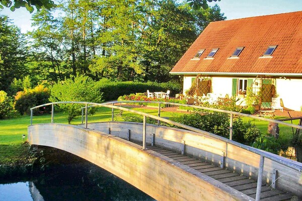 Foto van Vakantieboerderij in Pfaffenhofen met zwembad - Vakantiehuis in Kindwiller - GardenSummer
