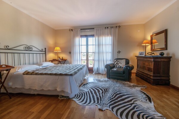 Foto van Peralada Huis met Privézwembad - Vakantiehuis in Peralada - BedRoom