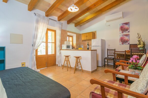 Foto van Can Fabiol - Adults Only - Villa Con Piscina - Vakantiehuis in Soller, Illes Balears - LivingRoom