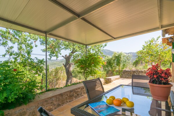 Foto van Can Fabiol - Adults Only - Villa Con Piscina - Vakantiehuis in Soller, Illes Balears - TerraceBalcony