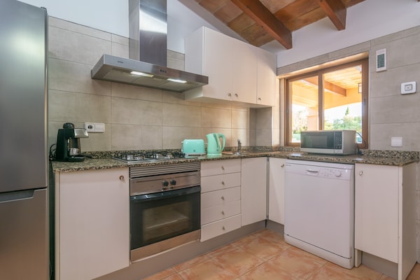Foto van Landhuis in Capdepera met privézwembad - Vakantiehuis in Capdepera, Illes Balears - ExteriorSummer