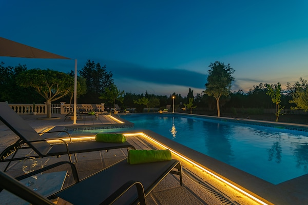 Foto van Landhuis in Capdepera met privézwembad - Vakantiehuis in Capdepera, Illes Balears - ExteriorSummer