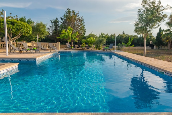 Foto van Landhuis in Capdepera met privézwembad - Vakantiehuis in Capdepera, Illes Balears - ExteriorSummer