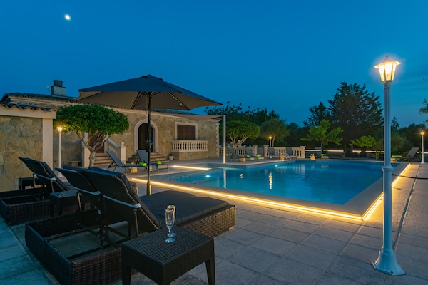 Foto van Landhuis in Capdepera met privézwembad - Vakantiehuis in Capdepera, Illes Balears - ExteriorSummer