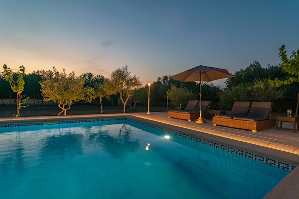 Foto van Landhuis in Capdepera met privézwembad - Vakantiehuis in Capdepera, Illes Balears - ExteriorSummer