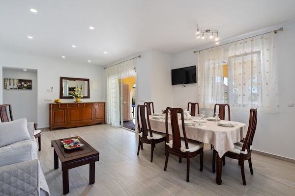 Foto van Calpe Pool Villa Vlakbij het Strand - Vakantiehuis in Calpe - Kitchen