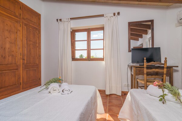 Foto van Alcúdia Villa met privézwembad - Vakantiehuis in Alcúdia, Illes Balears - ExteriorSummer