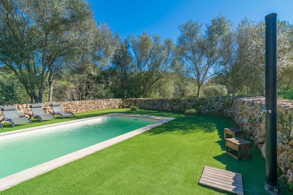 Foto van Authentieke Finca met Zoutzwembad - Vakantiehuis in Algaida, Illes Balears - ExteriorSummer