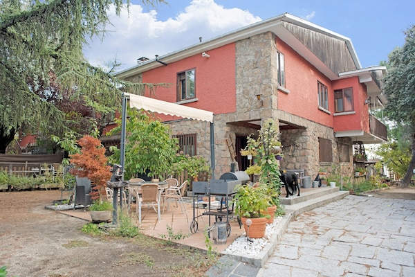 Foto van Rustige tuinschuilplaats - Vakantiehuis in Galapagar - ExteriorSummer