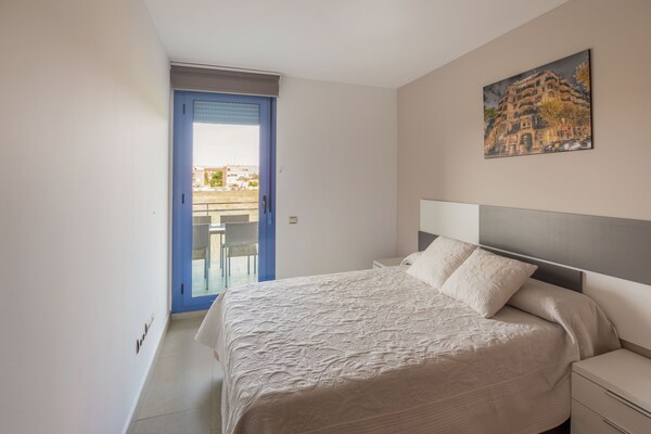 Foto van Prachtig appartement in Cambrils met een gedeeld zwembad - BedRoom