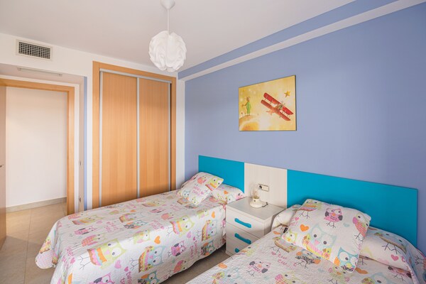 Foto van Prachtig appartement in Cambrils met een gedeeld zwembad - BedRoom