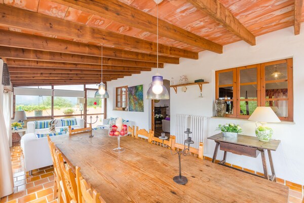 Foto van Villa in Inca met privé zoutwaterzwembad - Vakantiehuis in Inca, Illes Balears - DiningRoom
