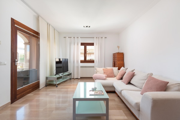 Foto van Huis in María met Zwembad & Jacuzzi - Vakantiehuis in , Illes Balears - LivingRoom