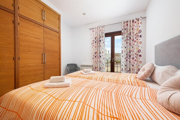 Foto van Huis in María met Zwembad & Jacuzzi - Vakantiehuis in , Illes Balears - BedRoom