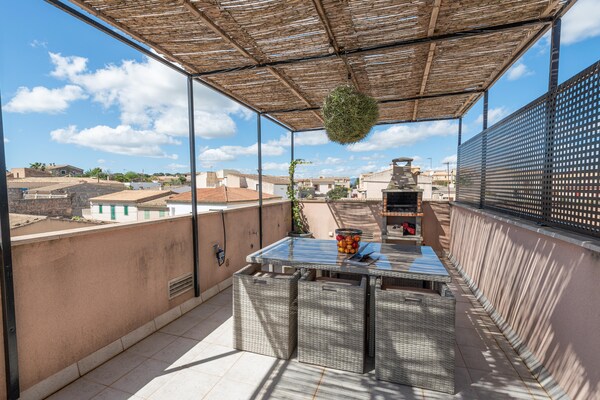Foto van Huis in María met Zwembad & Jacuzzi - Vakantiehuis in , Illes Balears - TerraceBalcony