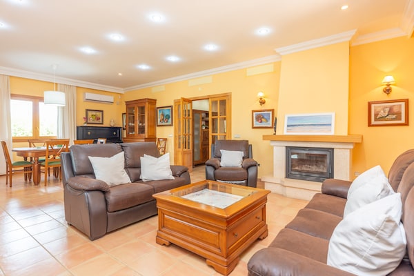 Foto van Villa aan het zwembad op Mallorca - Vakantiehuis in , Illes Balears - LivingRoom