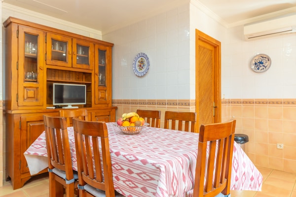 Foto van Villa aan het zwembad op Mallorca - Vakantiehuis in , Illes Balears - DiningRoom