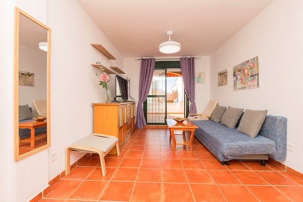 Foto van Modern appartement met tuin - Vakantiehuis in , Cádiz - LivingRoom