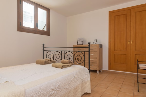 Foto van Sfeervol Huis in Fornalutx met Uitzicht - Vakantiehuis in Fornalutx, Illes Balears - BedRoom