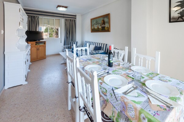 Foto van Appartement in Playa Gandía met Zwembad - Vakantiehuis in Playa De Gandia, Valencia - DiningRoom