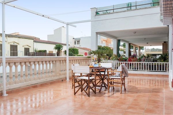 Foto van Huis in Can Picafort bij het Strand - Vakantiehuis in Can Picafort, Illes Balears - TerraceBalcony