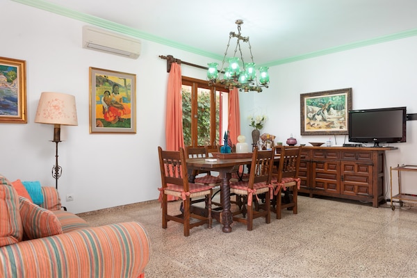 Foto van Huis in Can Picafort bij het Strand - Vakantiehuis in Can Picafort, Illes Balears - LivingRoom