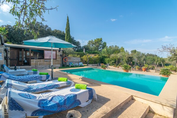 Foto van Sineu Retreat met zwembad - Vakantiehuis in Sineu, Illes Balears - PoolOfHouse