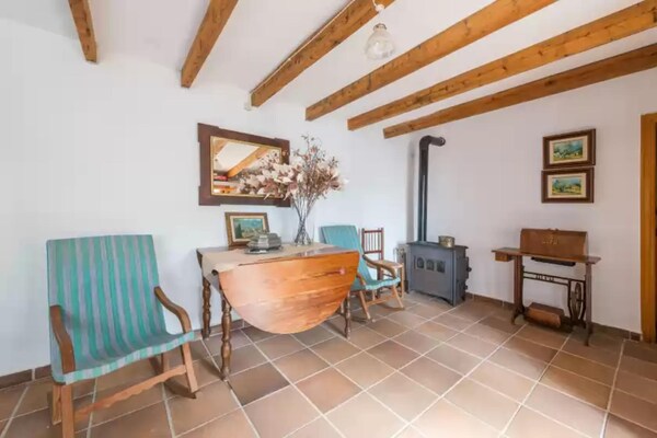 Foto van Authentiek Mallorcaans stenen huis - Vakantiehuis in Fornalutx, Illes Balears - LivingRoom