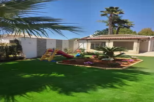 Foto van Villa in Xàbia met zwembad bij El Arenal - Vakantiehuis in El Tosalet - Xàbia, Alicante - AreaSummer1KM