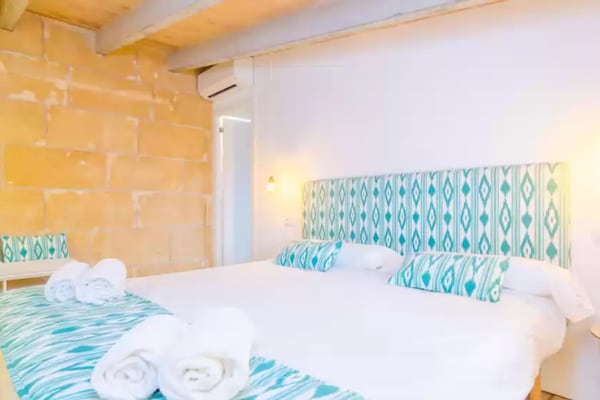 Foto van Rustiek landgoed met groot zwembad - Vakantiehuis in Sant Llorenç Des Cardassar, Illes Balears - BedRoom
