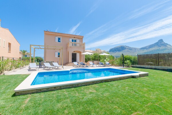 Foto van Vreedzame bergretraite - Vakantiehuis in S'estanyol (colònia De Sant Pere), Illes Balears - PoolOfHouse