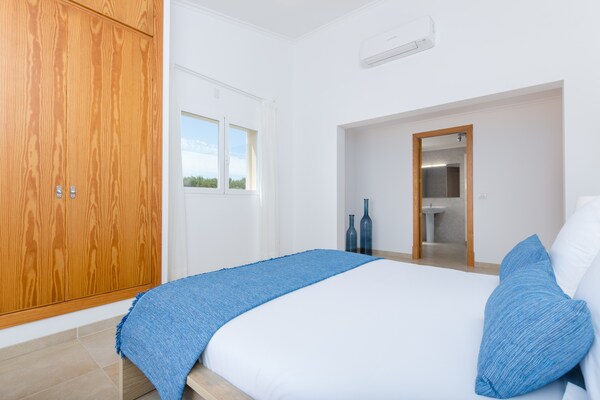 Foto van Vreedzame bergretraite - Vakantiehuis in S'estanyol (colònia De Sant Pere), Illes Balears - BedRoom
