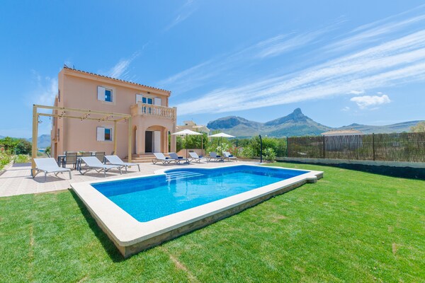 Foto van Vreedzame bergretraite - Vakantiehuis in S'estanyol (colònia De Sant Pere), Illes Balears - ExteriorSummer