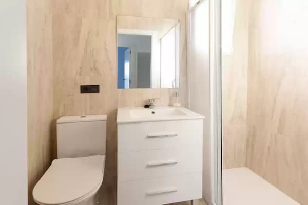Foto van Modern rijtjeshuis aan zee - Vakantiehuis in Oliva Nova, Valencia - BathRoom
