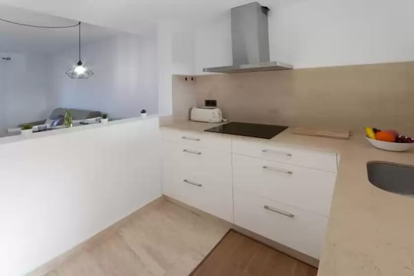 Foto van Modern rijtjeshuis aan zee - Vakantiehuis in Oliva Nova, Valencia - Kitchen