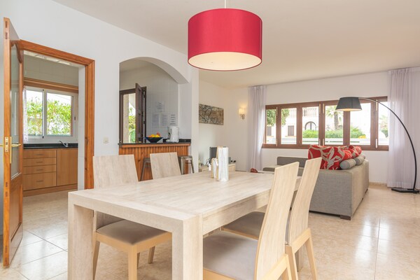 Foto van Chalet in Playa de Muro bij het Strand - Vakantiehuis in Platja De Muro, Illes Balears - 