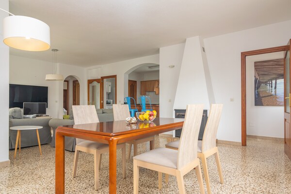 Foto van Chalet in Playa de Muro bij het Strand - Vakantiehuis in Platja De Muro, Illes Balears - 