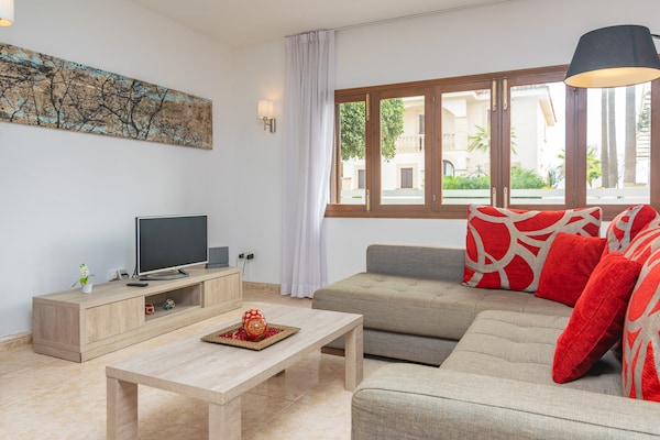 Foto van Chalet in Playa de Muro bij het Strand - Vakantiehuis in Platja De Muro, Illes Balears - 