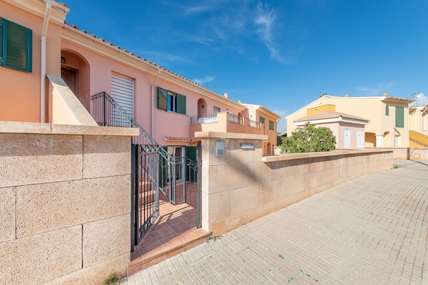Foto van Rustig kustappartement - Vakantiehuis in Cala Pi, Illes Balears - ExteriorSummer