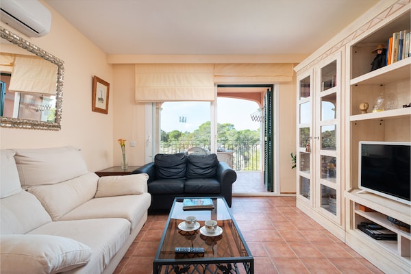 Foto van Rustig kustappartement - Vakantiehuis in Cala Pi, Illes Balears - LivingRoom