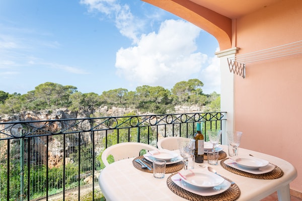Foto van Rustig kustappartement - Vakantiehuis in Cala Pi, Illes Balears - TerraceBalcony