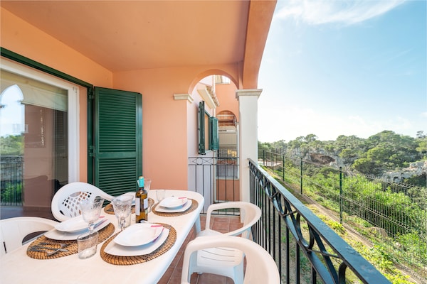 Foto van Rustig kustappartement - Vakantiehuis in Cala Pi, Illes Balears - TerraceBalcony