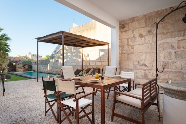Foto van Algaida villa met zwembad charme - Vakantiehuis in Algaida, Illes Balears - ExteriorSummer