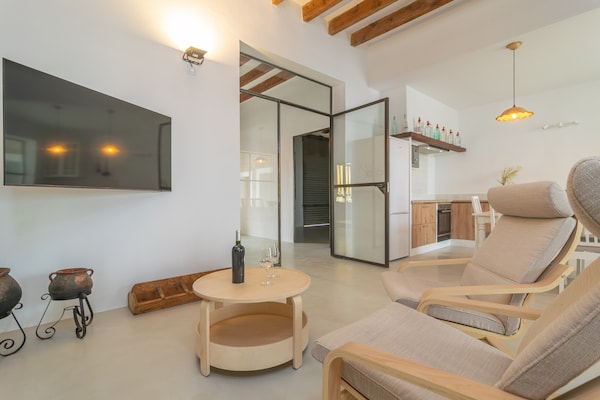 Foto van Algaida villa met zwembad charme - Vakantiehuis in Algaida, Illes Balears - ExteriorSummer