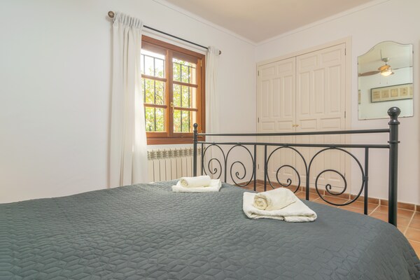 Foto van Villa in Cala Millor met Jacuzzi en Strand - Vakantiehuis in , Illes Balears - 