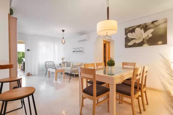 Foto van Kustverblijf, Cales de Mallorca - Vakantiehuis in Cales De Mallorca, Illes Balears - DiningRoom