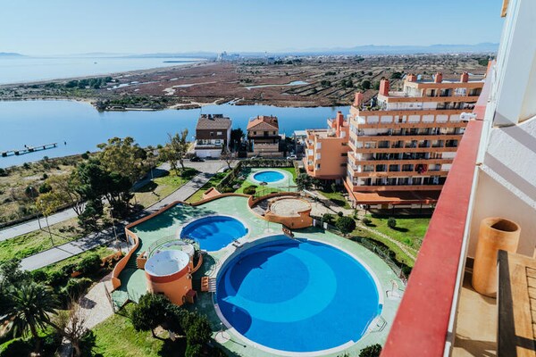 Foto van Appartement met terras bij zee & zwembad - Vakantiehuis in  - Untagged